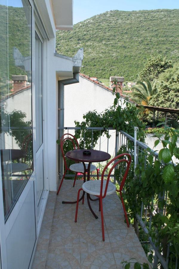 Apartments By The Sea Trpanj, Peljesac - 257 外观 照片